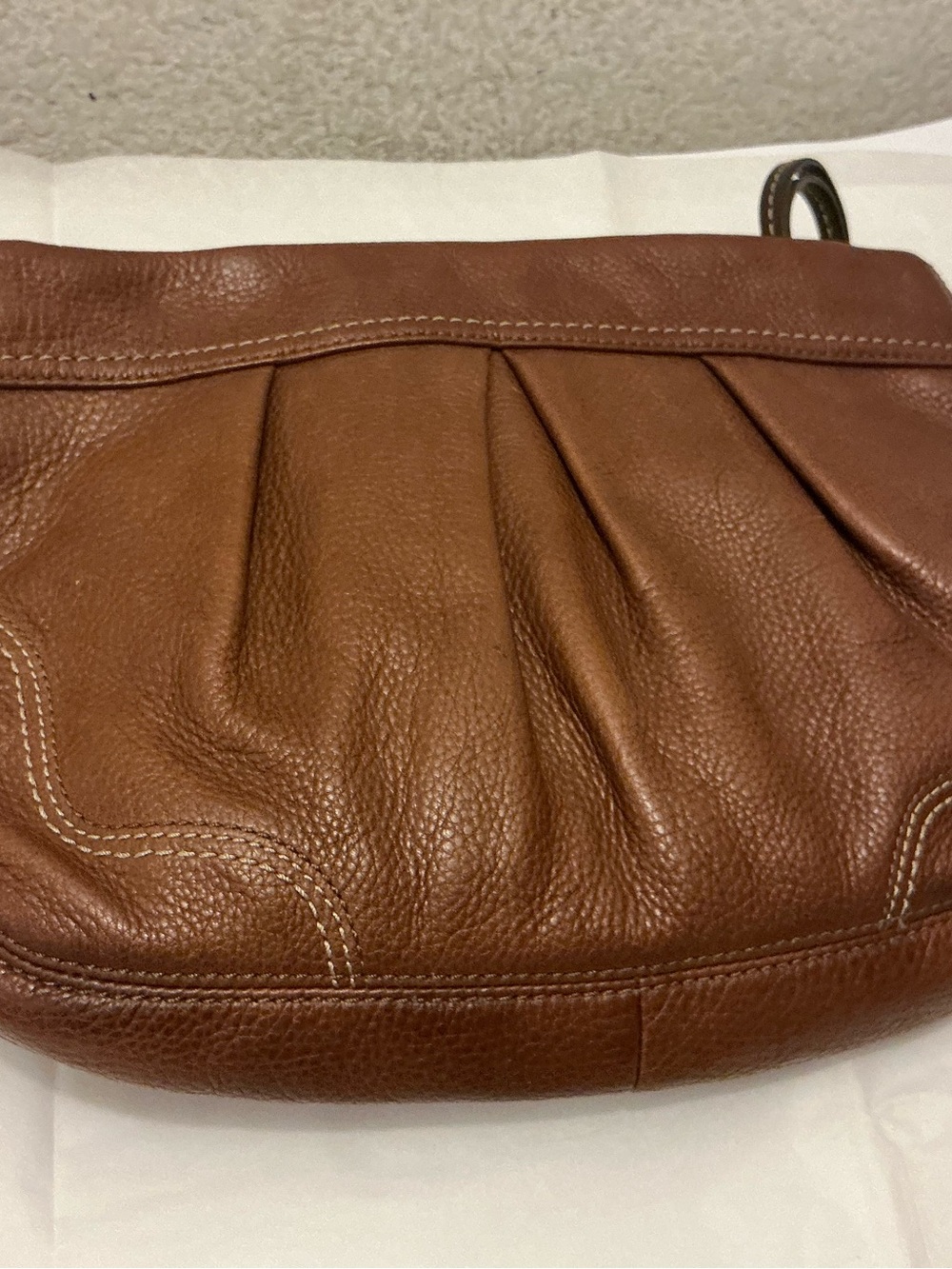Coach 12917 Hamptons Brown Pebbled Leather Shoulder Bag with Gold-Tone Hardware - Picture 7 of 9